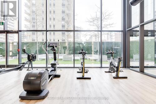 1106 - 185 Roehampton Avenue, Toronto, ON - Indoor Photo Showing Gym Room