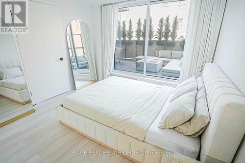 206 - 1888 Queen Street E, Toronto, ON - Indoor Photo Showing Bedroom