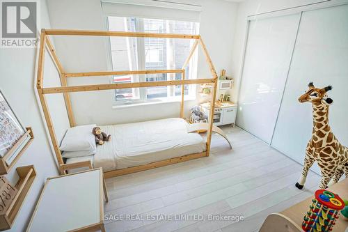 206 - 1888 Queen Street E, Toronto, ON - Indoor Photo Showing Bedroom