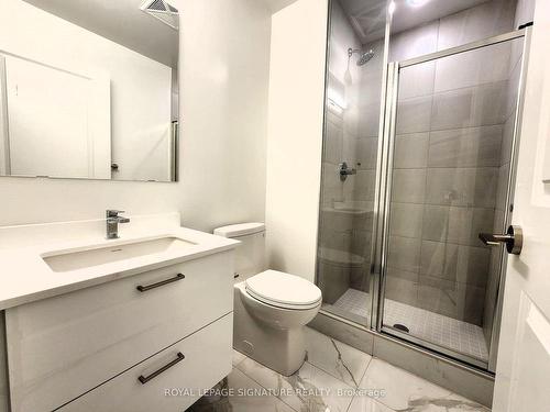 2705-50 Upper Mall Way, Vaughan, ON - Indoor Photo Showing Bathroom