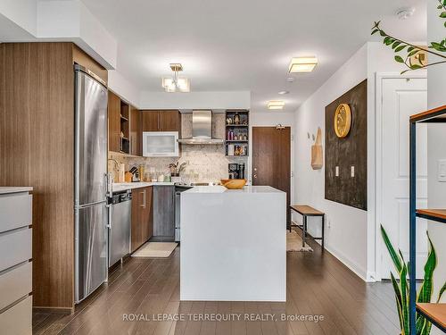 1407-1 Michael Power Pl, Toronto, ON - Indoor Photo Showing Kitchen With Stainless Steel Kitchen With Upgraded Kitchen