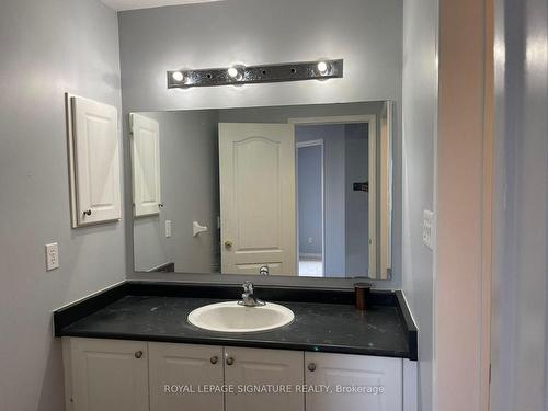 155 Sugarhill Dr, Brampton, ON - Indoor Photo Showing Bathroom