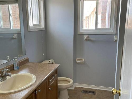 155 Sugarhill Dr, Brampton, ON - Indoor Photo Showing Bathroom