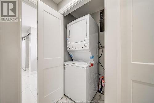 1454 Aubin Road, Windsor, ON - Indoor Photo Showing Laundry Room