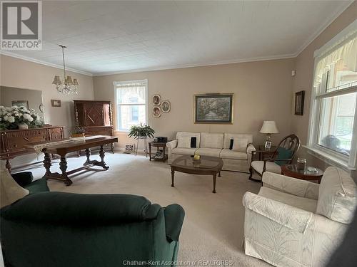 25 Wilson Avenue, Chatham, ON - Indoor Photo Showing Living Room