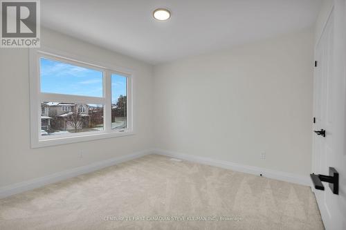 Oversized bedroom windows - 1238 Whetherfield Street, London, ON - Indoor Photo Showing Other Room