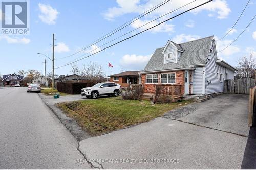 7 Bloomfield Avenue, St. Catharines (455 - Secord Woods), ON - Outdoor