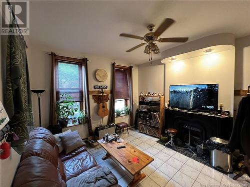 148-154 Germain Street, Saint John, NB - Indoor Photo Showing Living Room