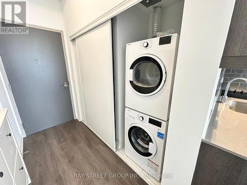 303 - 36 Forest Manor Road, Toronto, ON - Indoor Photo Showing Laundry Room