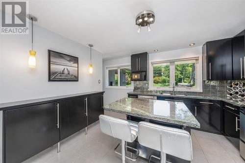 1607 Lakeshore Road, Sarnia, ON - Indoor Photo Showing Kitchen With Double Sink With Upgraded Kitchen