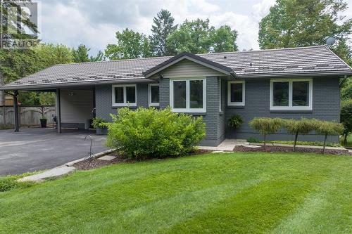 1607 Lakeshore Road, Sarnia, ON - Outdoor With Facade