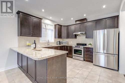 62 Edison Place, Vaughan, ON - Indoor Photo Showing Kitchen With Stainless Steel Kitchen With Upgraded Kitchen