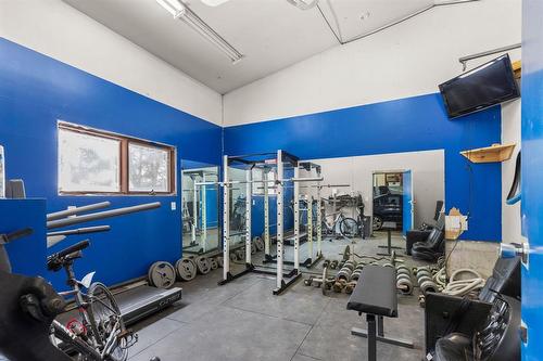 25 Queen Street, Springstein, MB - Indoor Photo Showing Gym Room