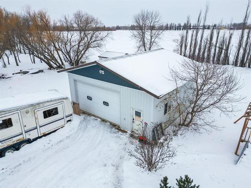 25 Queen Street, Springstein, MB - Outdoor