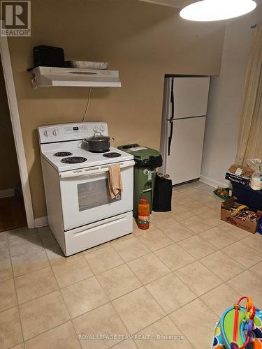 480 Vernon Avenue, Ottawa, ON - Indoor Photo Showing Kitchen