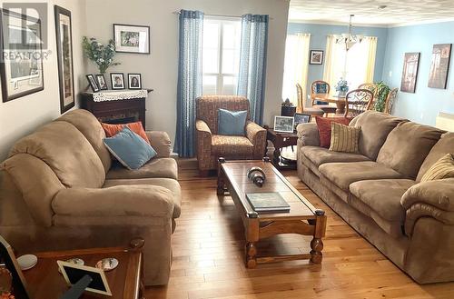 12 Wagg Place, Pasadena, NL - Indoor Photo Showing Living Room