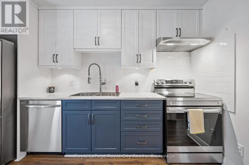 45 Brighton Street, Guelph (Waverley), ON - Indoor Photo Showing Kitchen With Stainless Steel Kitchen With Upgraded Kitchen