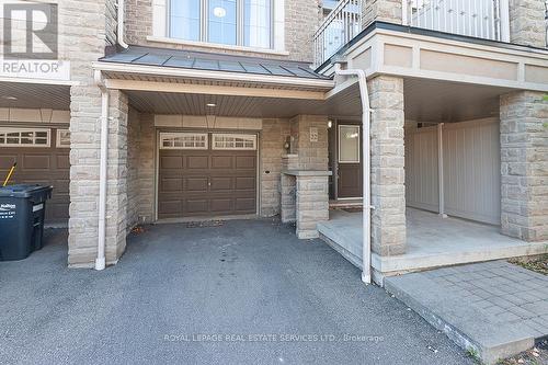 22 - 2435 Greenwich Drive, Oakville, ON - Outdoor