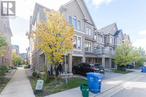 22 - 2435 Greenwich Drive, Oakville, ON - Outdoor