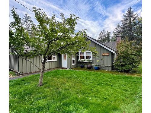 755 Towner Park Rd, North Saanich, BC 