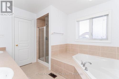 5452 Meadowcrest Avenue, Mississauga, ON - Indoor Photo Showing Bathroom