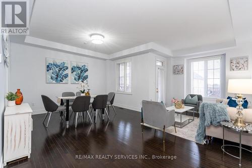 5452 Meadowcrest Avenue, Mississauga, ON - Indoor Photo Showing Dining Room