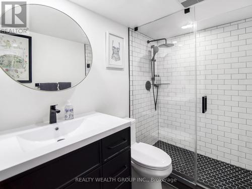 2113 - 8 Park Road, Toronto, ON - Indoor Photo Showing Bathroom