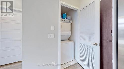 412C - 301 Sea Ray Avenue, Innisfil, ON - Indoor Photo Showing Laundry Room