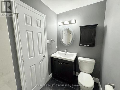 1319 Springbank Avenue, London, ON - Indoor Photo Showing Bathroom