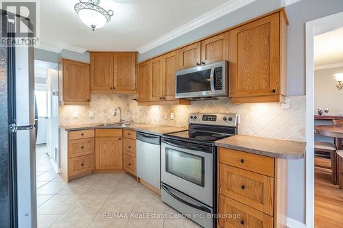 15 - 295 Water Street, Guelph (Old University), ON - Indoor Photo Showing Kitchen