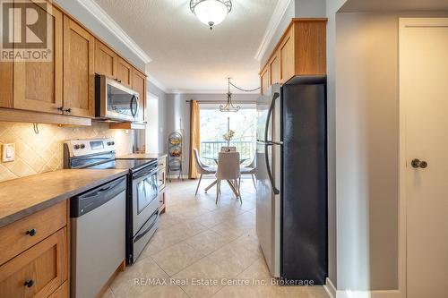 15 - 295 Water Street, Guelph (Old University), ON - Indoor Photo Showing Kitchen