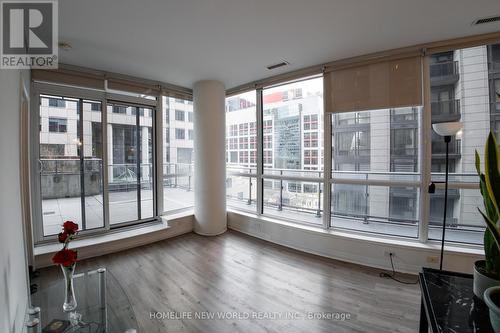 605 - 8 Mercer Street, Toronto, ON - Indoor Photo Showing Other Room