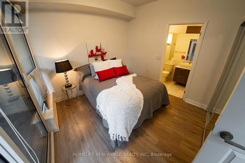 605 - 8 Mercer Street, Toronto, ON - Indoor Photo Showing Bedroom