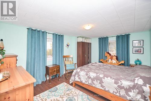 1435 Station Street, Pelham (662 - Fonthill), ON - Indoor Photo Showing Bedroom