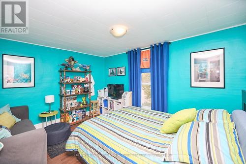 1435 Station Street, Pelham (662 - Fonthill), ON - Indoor Photo Showing Bedroom