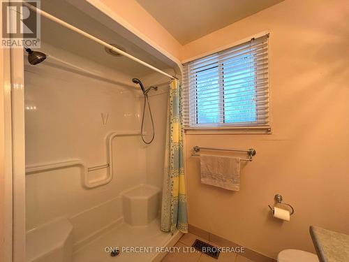 958 Chancery Street, Kingston (North Of Taylor-Kidd Blvd), ON - Indoor Photo Showing Bathroom