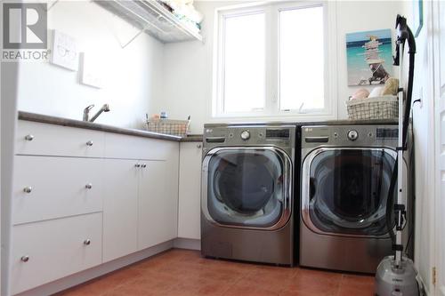 1830 Yorkshire Drive, Val Caron, ON - Indoor Photo Showing Laundry Room