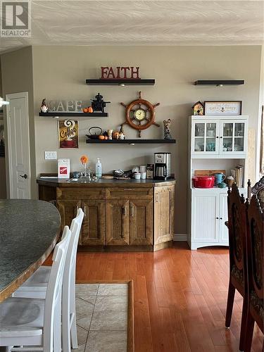 1830 Yorkshire Drive, Val Caron, ON - Indoor Photo Showing Dining Room