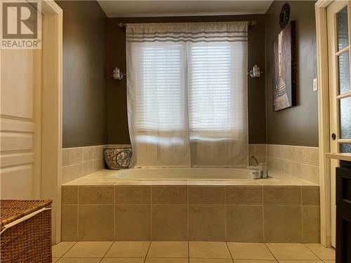 1830 Yorkshire Drive, Val Caron, ON - Indoor Photo Showing Bathroom