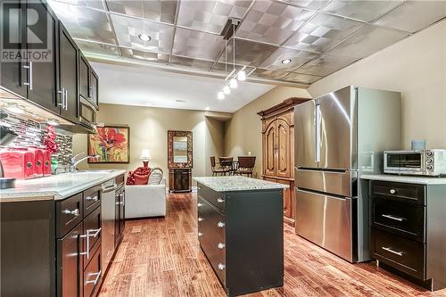 814 Arnold Street, Greater Sudbury, ON - Indoor Photo Showing Kitchen