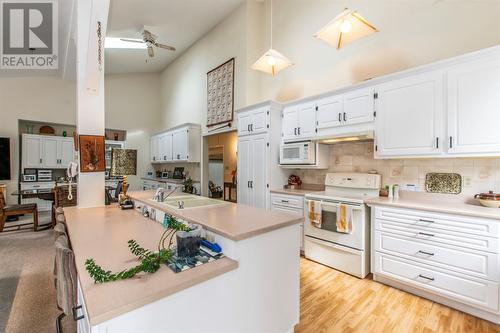 271A Bennetts Pond, Portugal Cove-St. Philips, NL - Indoor Photo Showing Kitchen