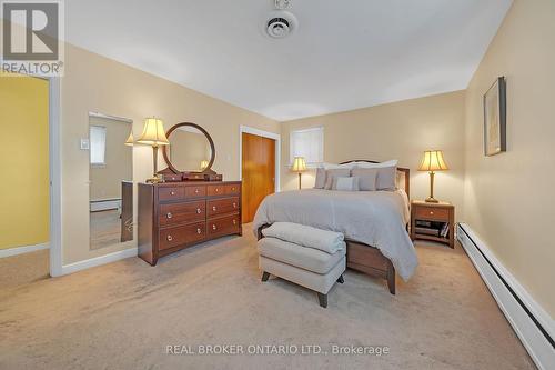 11 Caronport Crescent, Toronto, ON - Indoor Photo Showing Bedroom