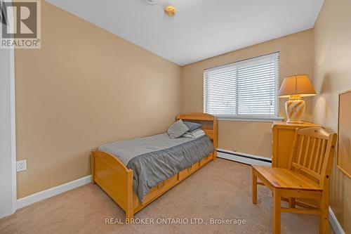 11 Caronport Crescent, Toronto, ON - Indoor Photo Showing Bedroom