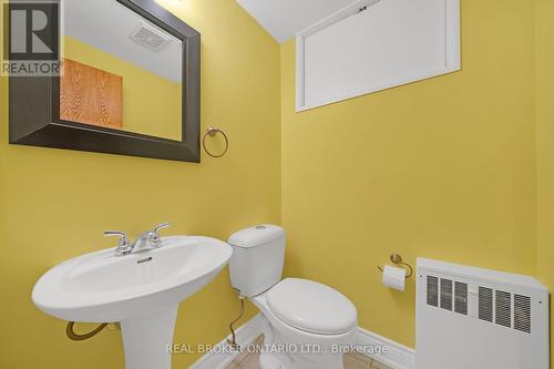 11 Caronport Crescent, Toronto, ON - Indoor Photo Showing Bathroom