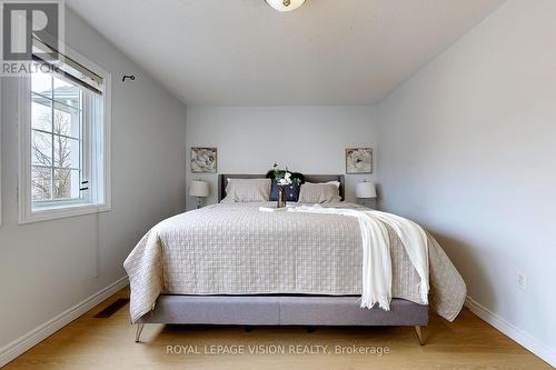 38 Eastport Drive, Toronto, ON - Indoor Photo Showing Bedroom