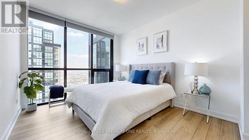 3207 - 2910 Highway 7 Road, Vaughan, ON - Indoor Photo Showing Bedroom