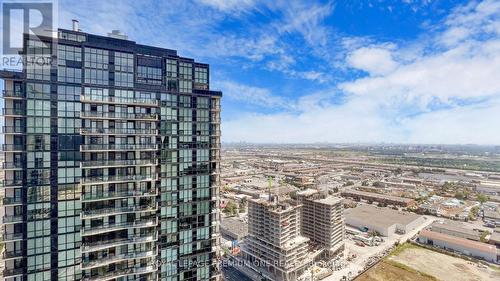 3207 - 2910 Highway 7 Road, Vaughan, ON - Outdoor With View