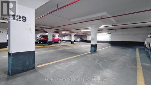 2606 - 550 Webb Drive, Mississauga, ON - Indoor Photo Showing Garage