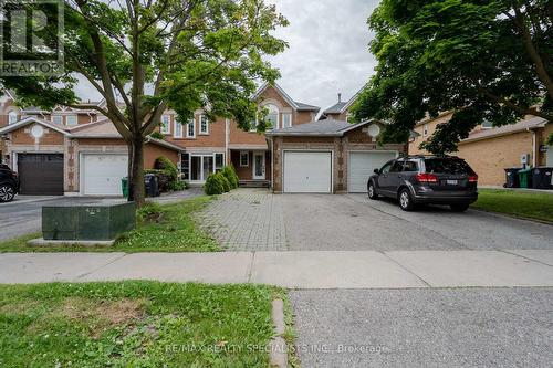 16 Mullis Crescent, Brampton, ON - Outdoor With Facade