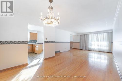 252 Grandravine Drive, Toronto, ON - Indoor